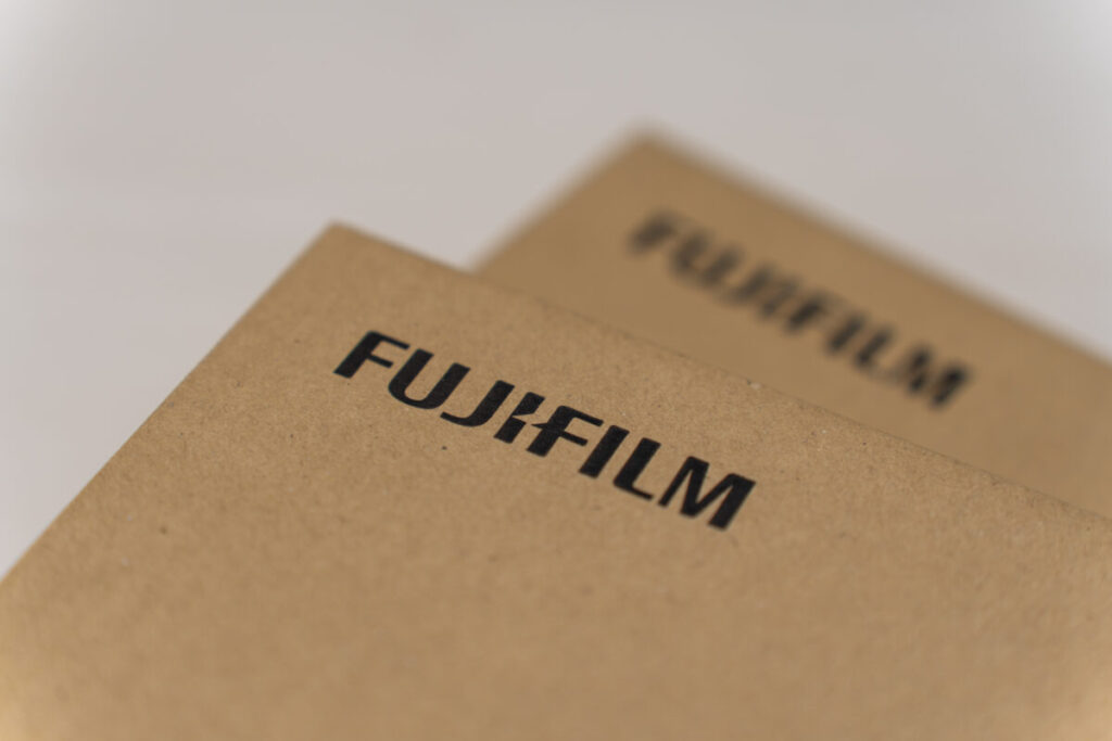 箱にはFUJIFILMの文字